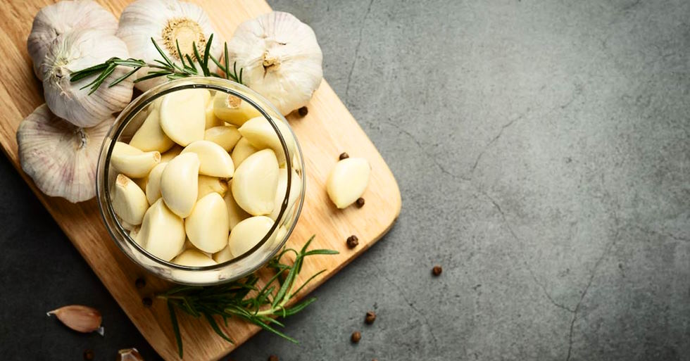 use garlic for hair health